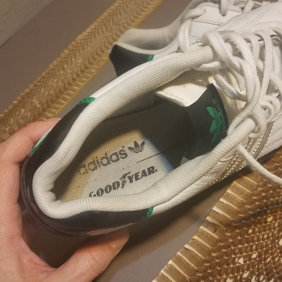 Adidas runners  Size 4.5Y/6.5W - Picture 8 of 9